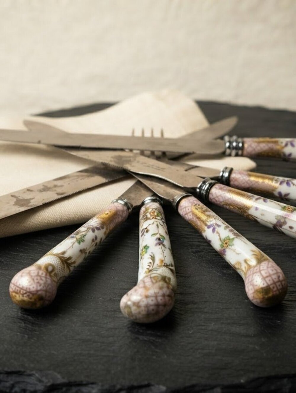 A.E. Lewis Sheffield Stainless Steel/ Porcelain knife set of 7